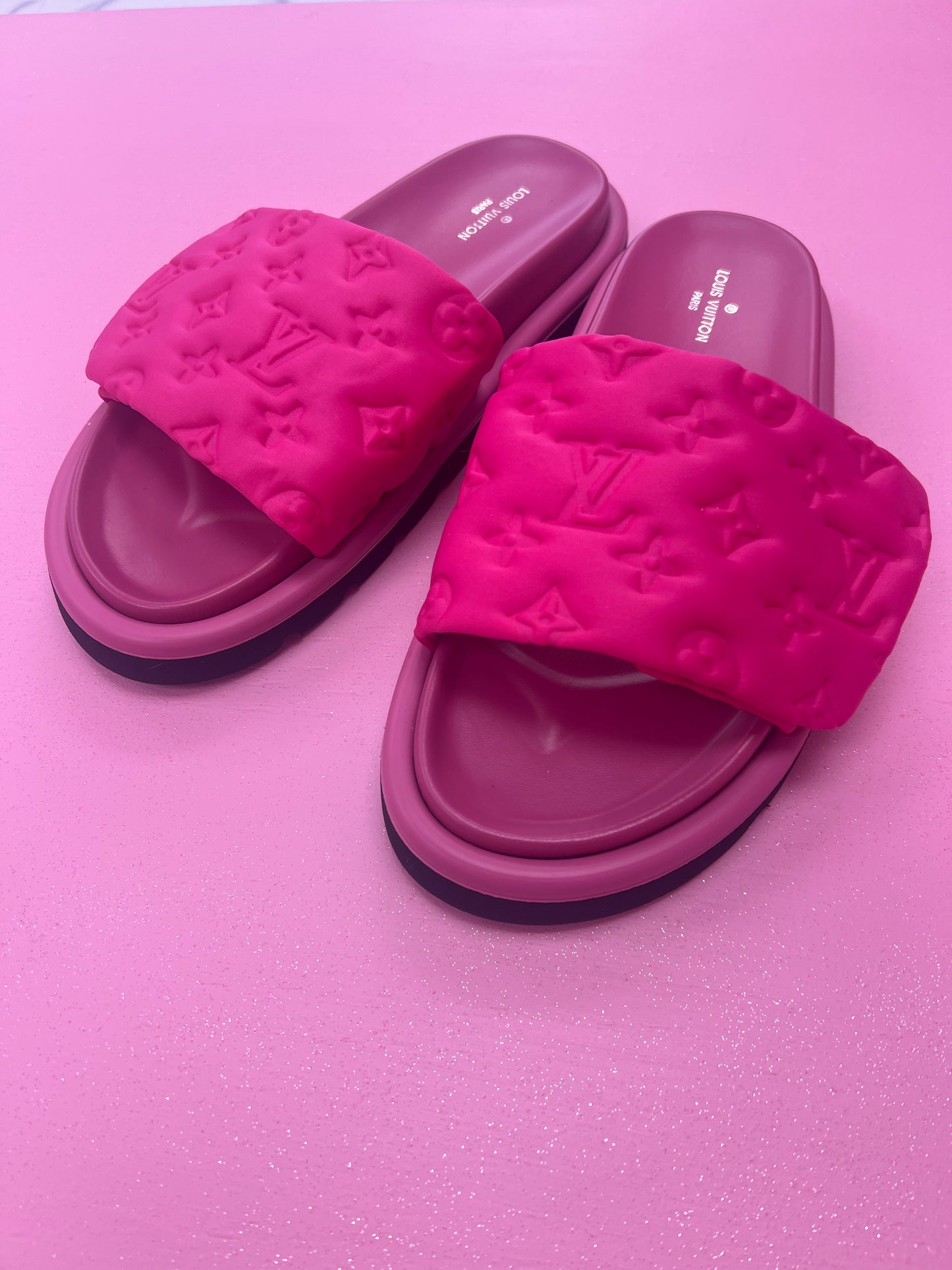 Women’s Pink Slides