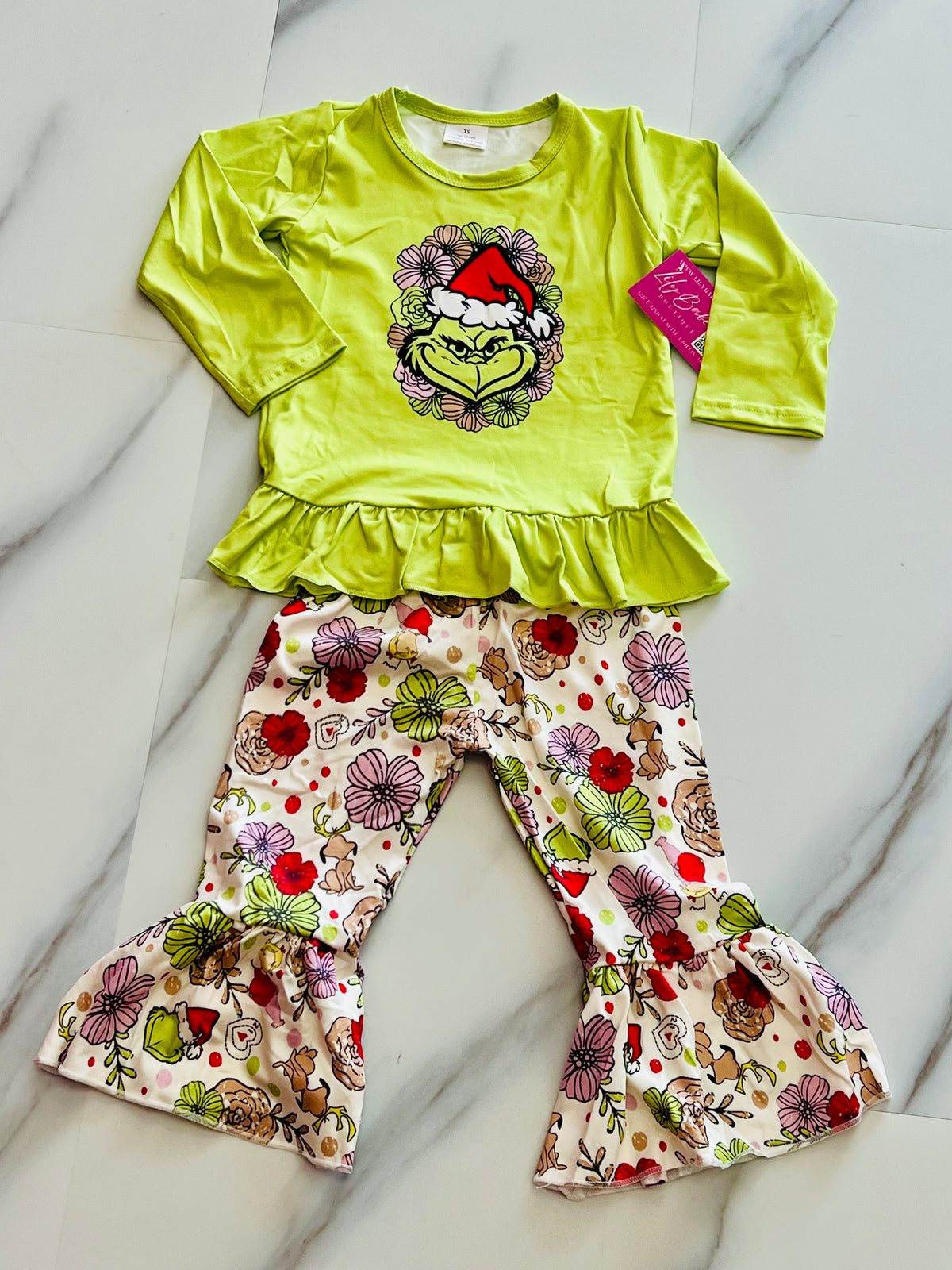 Green Holiday Floral Bell Set