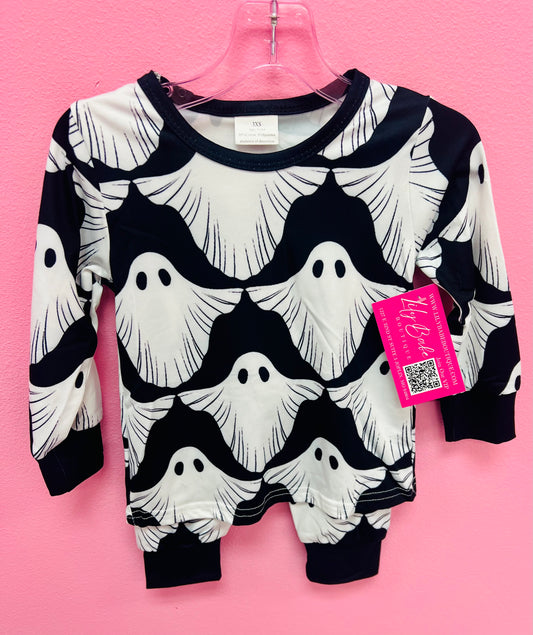 Ghost Black & White 2 Pc